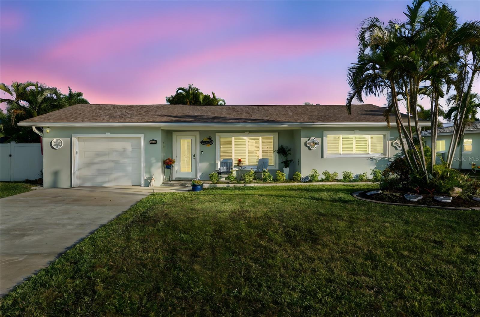 Treasure Island, Florida, 33706, United States, 3 Bedrooms Bedrooms, ,2 BathroomsBathrooms,Residential,For Sale,1996513