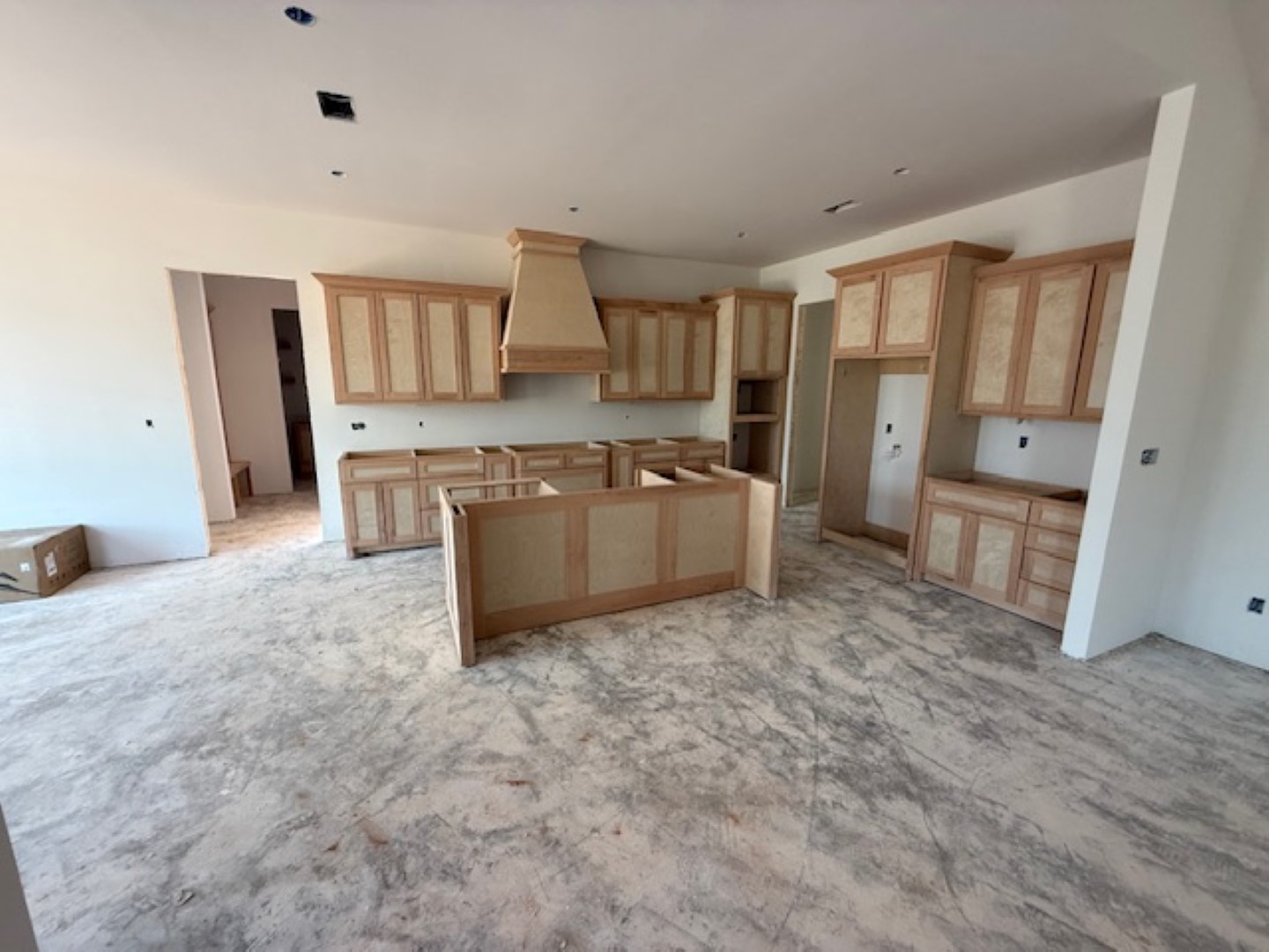 Tyler, Texas, 75704, United States, 5 Bedrooms Bedrooms, ,4 BathroomsBathrooms,Residential,For Sale,1977774