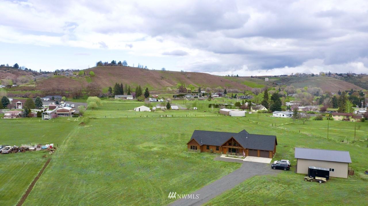 1618 MAPLEWAY ROAD, YAKIMA, Washington, 98908, United States, 3 Bedrooms Bedrooms, ,2 BathroomsBathrooms,Residential,For Sale,1618 MAPLEWAY ROAD,1461137