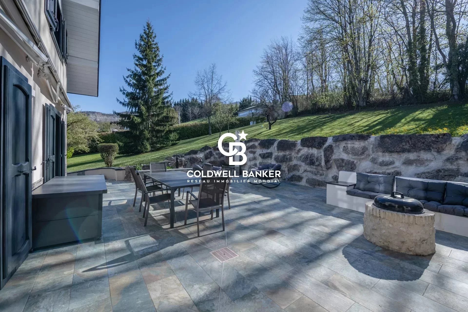 Montagnole, Auvergne-Rhône-Alpes, 73000, FR, 6 Bedrooms Bedrooms, ,2 BathroomsBathrooms,Residential,For Sale,1994353