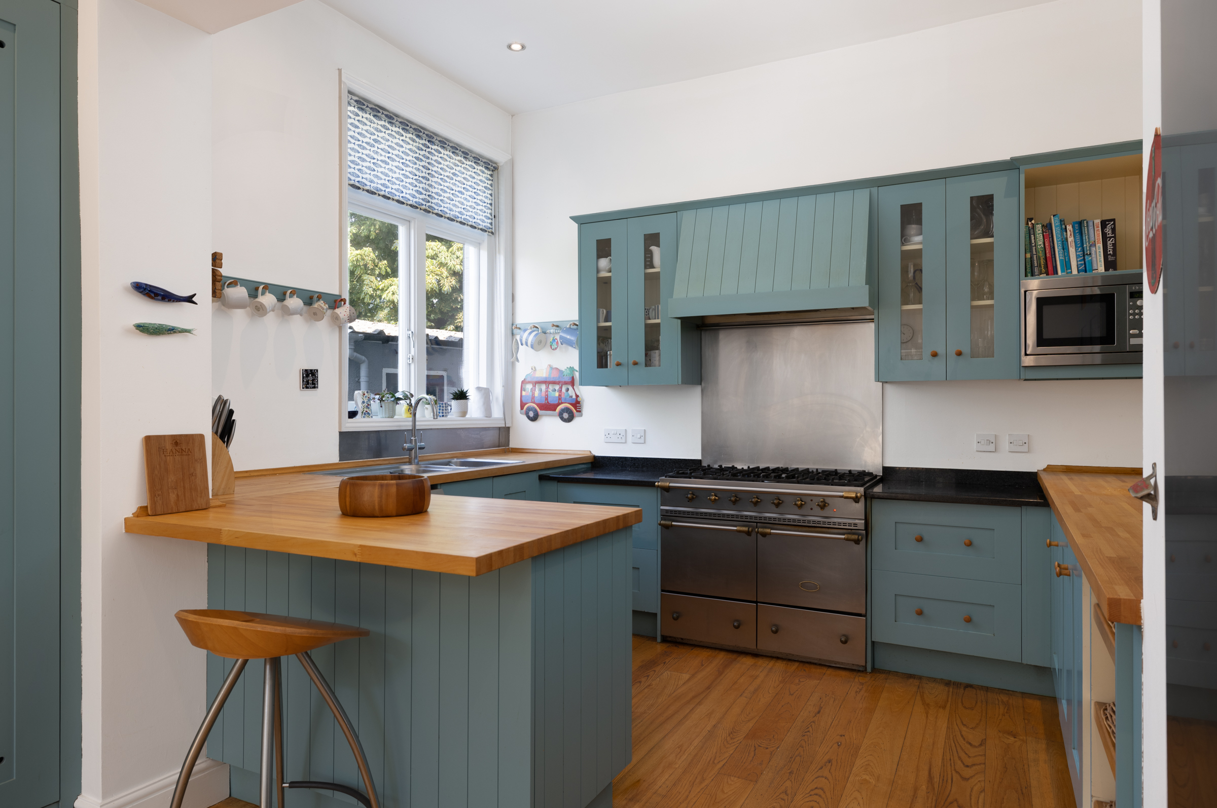  A Detached Victorian House on a Generous Plot in Teddington - 物件實景