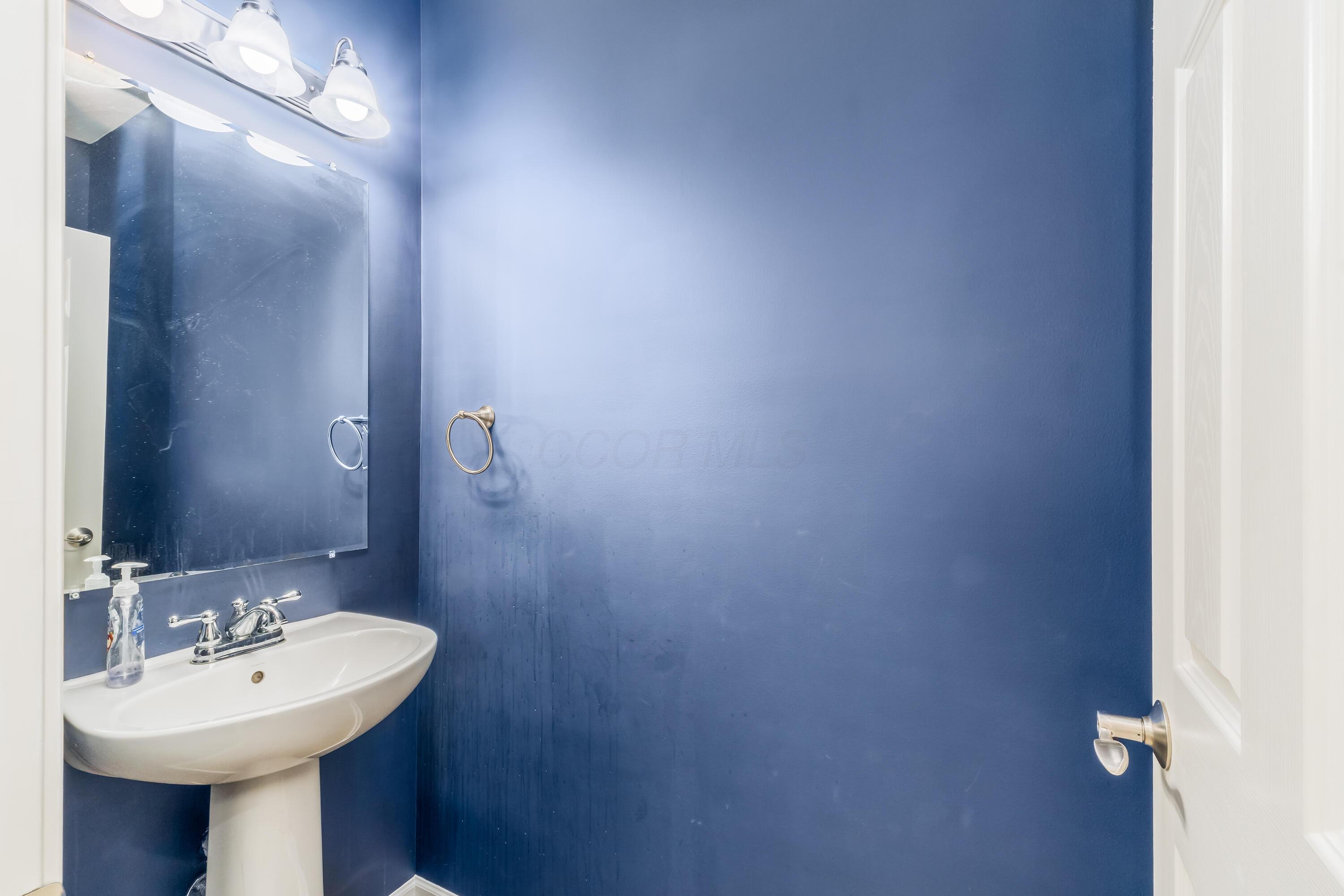 Granville, Ohio, 43023, United States, 5 Bedrooms Bedrooms, ,4 BathroomsBathrooms,Residential,For Sale,2003163