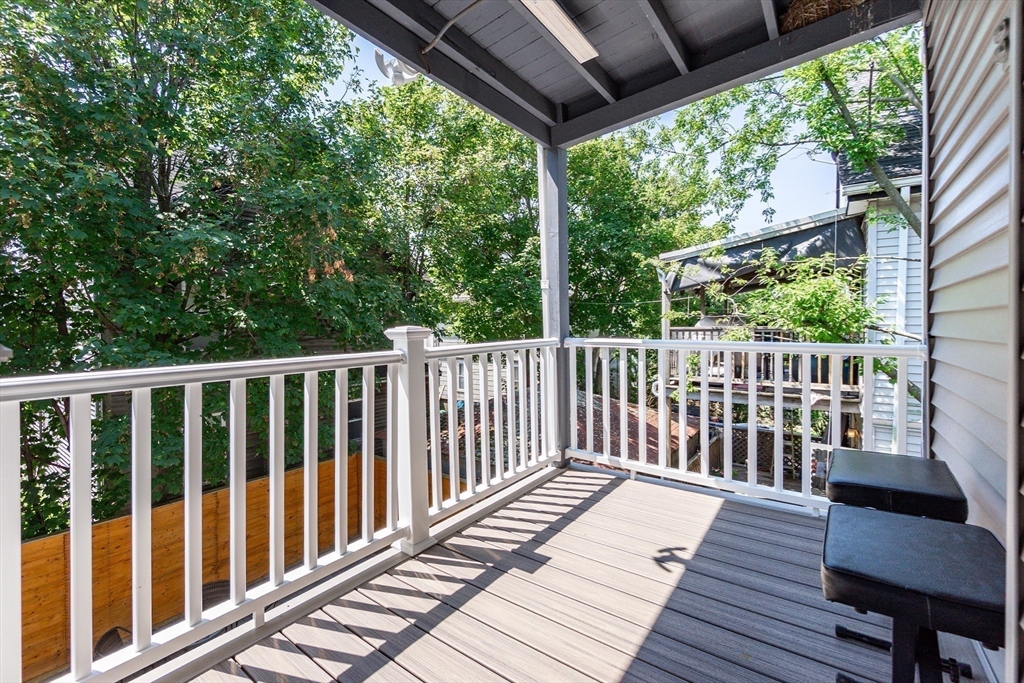 Winthrop, Massachusetts, 02152, United States, 6 Bedrooms Bedrooms, ,3 BathroomsBathrooms,Residential,For Sale,1904255