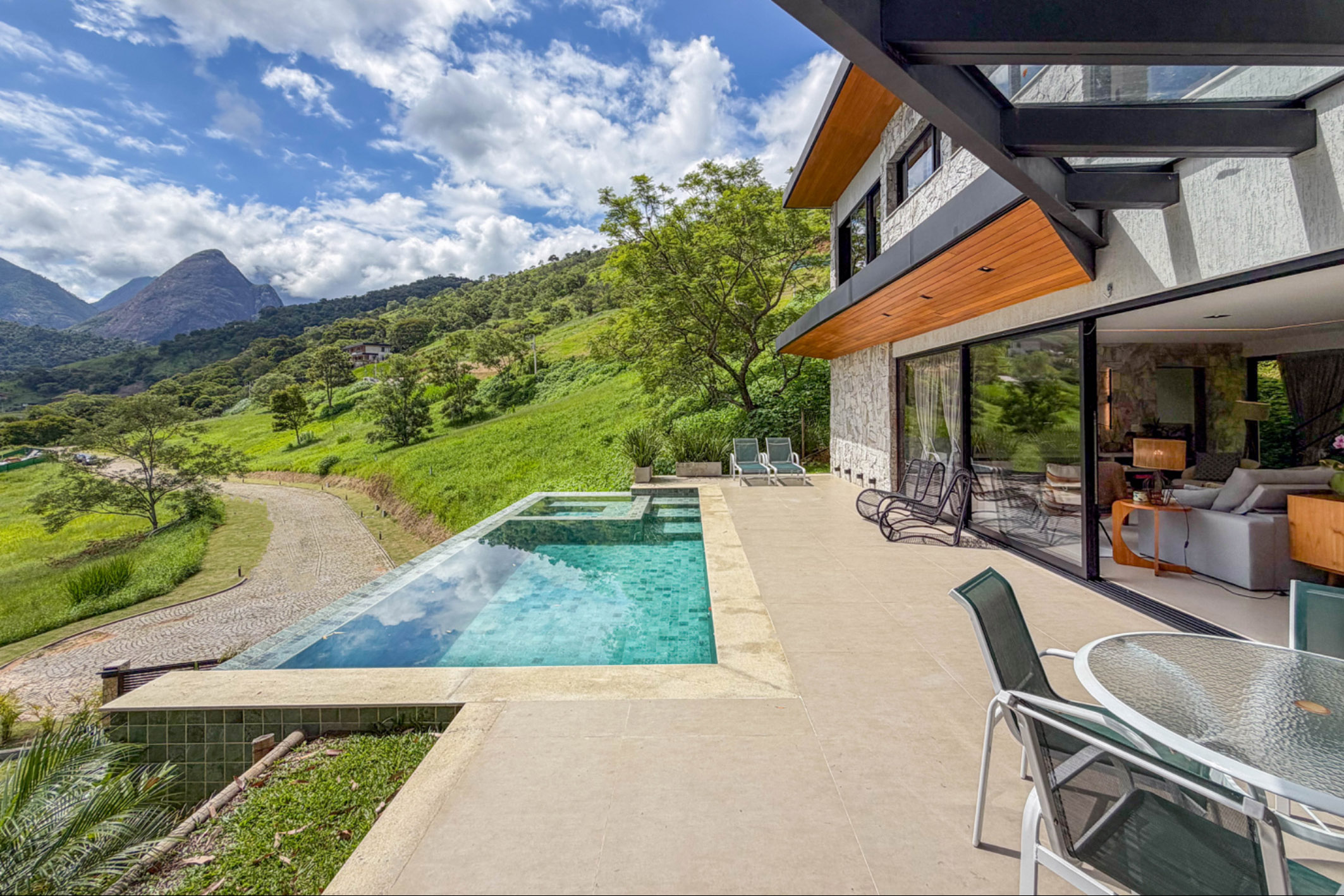  Contemporary residence with four suites in Fazenda Marambaia - 物件實景