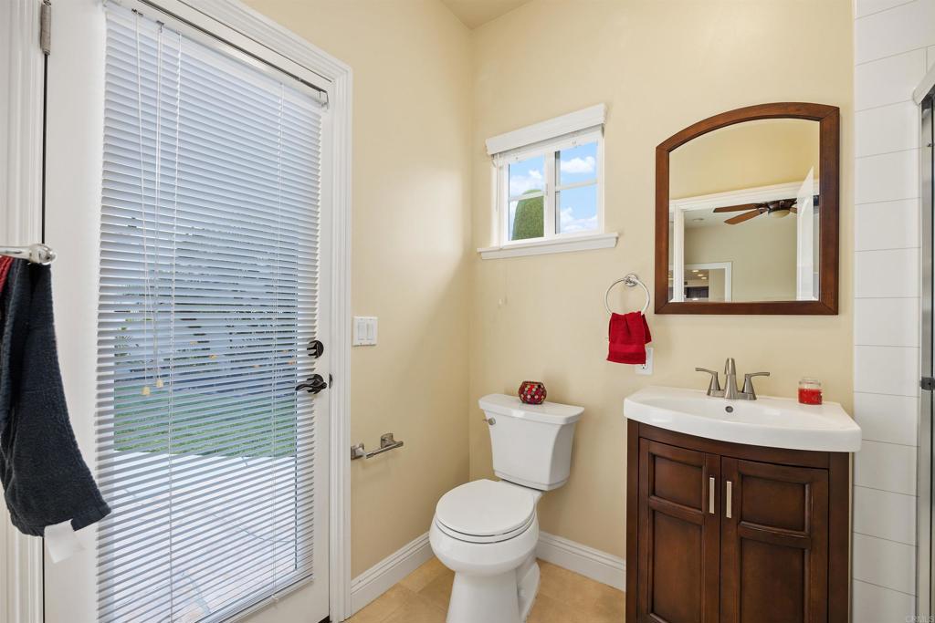 Vista, California, 92084, United States, 5 Bedrooms Bedrooms, ,4 BathroomsBathrooms,Residential,For Sale,1805351