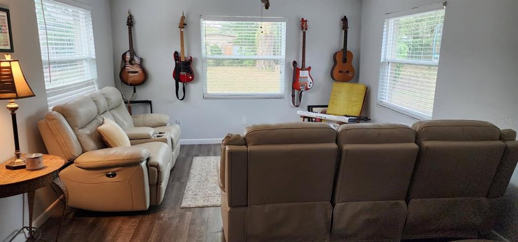 Orlando, Florida, 32806, United States, 3 Bedrooms Bedrooms, ,2 BathroomsBathrooms,Residential,For Sale,1890222