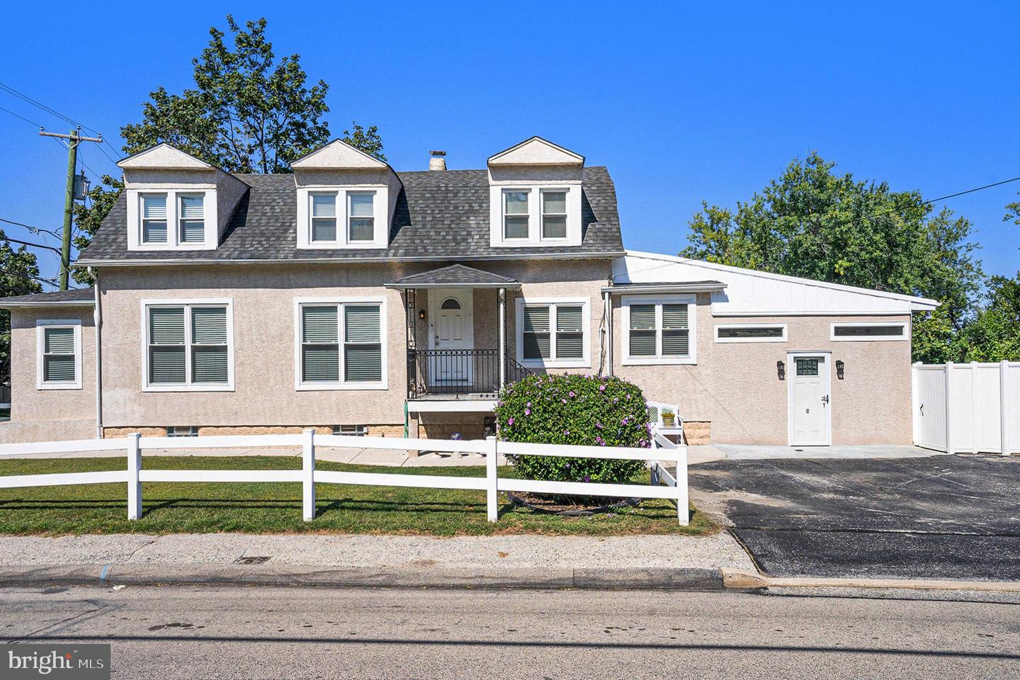 Lafayette Hill, Pennsylvania, 19444, United States, ,Residential,For Sale,1999582