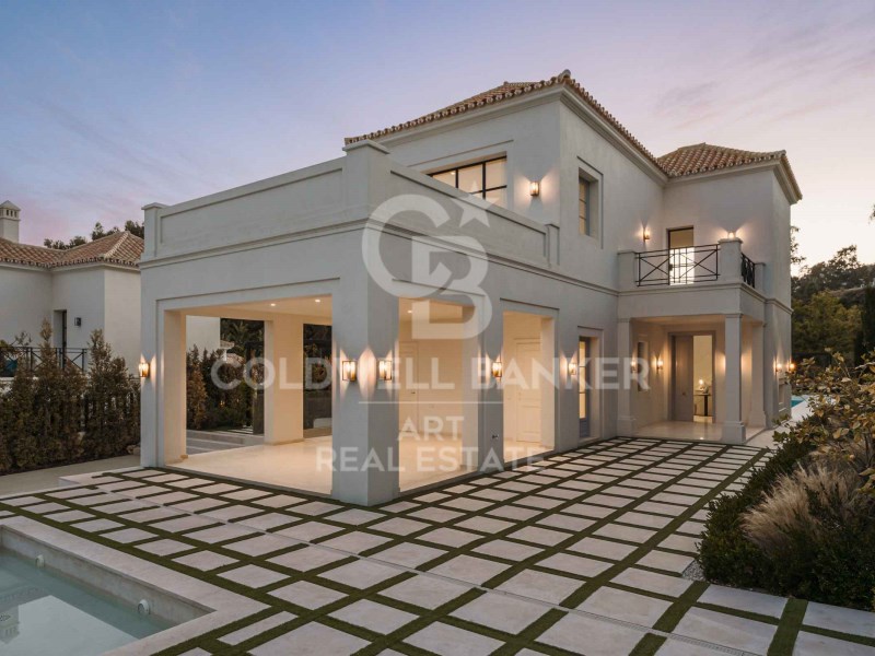 Marbella, Andalusia, ES, 4 Bedrooms Bedrooms, ,5 BathroomsBathrooms,Residential,For Sale,1804781
