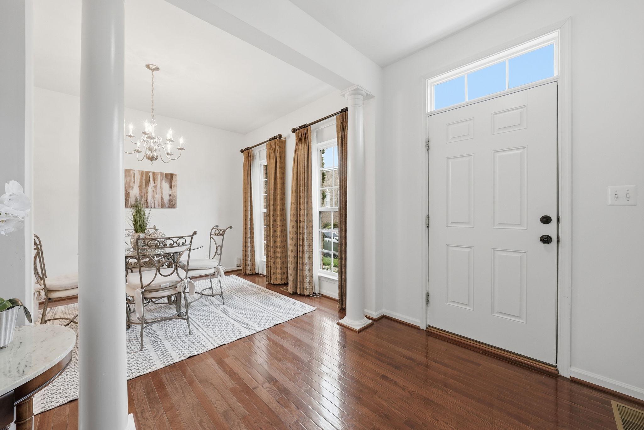 Woodbridge, Virginia, 22191, United States, 3 Bedrooms Bedrooms, ,3 BathroomsBathrooms,Residential,For Sale,2049196