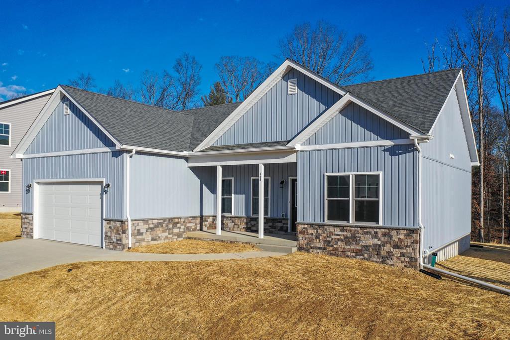 Boyce, Virginia, 22620, United States, 3 Bedrooms Bedrooms, ,2 BathroomsBathrooms,Residential,For Sale,1978758