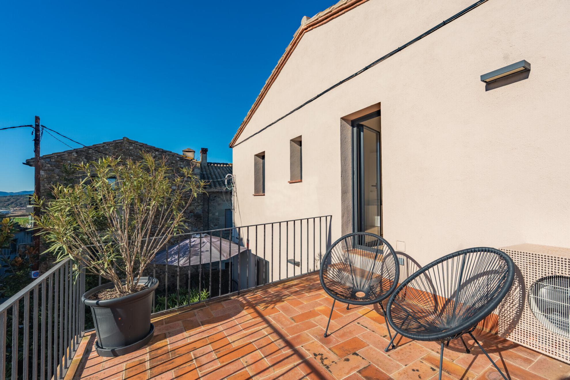  Extraordinary home in a unique enclave in Castell d