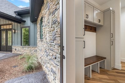 Blairsville, Georgia, 30512, United States, 4 Bedrooms Bedrooms, ,6 BathroomsBathrooms,Residential,For Sale,1940462