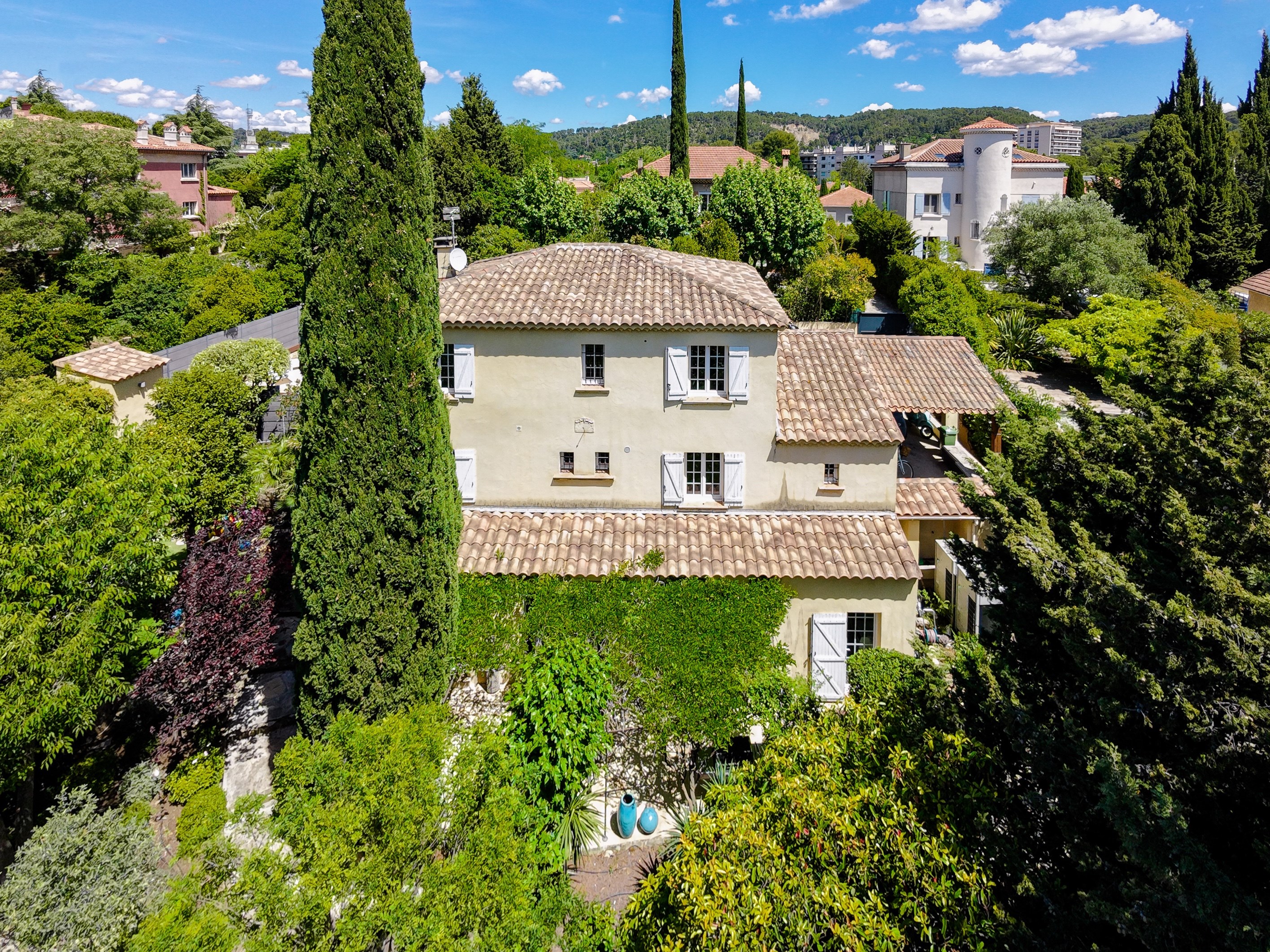  Beautiful Family House in La Torse, Aix en Provence - 物件實景