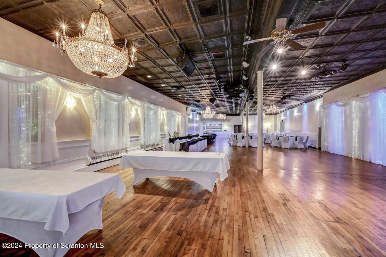 Olyphant, Pennsylvania, 18447, United States, ,Residential,For Sale,1996736