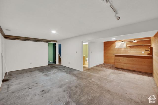 Sandy, Utah, 84093, United States, 4 Bedrooms Bedrooms, ,2 BathroomsBathrooms,Residential,For Sale,1983910