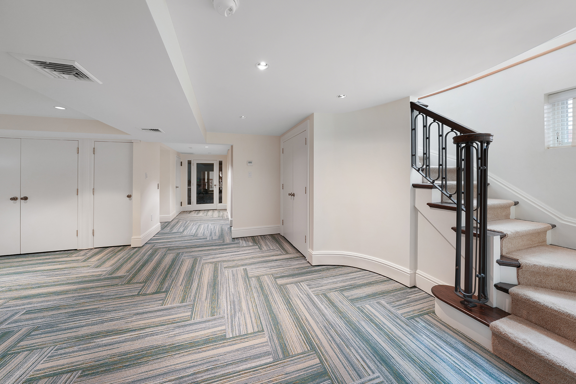 Brooklyn, New York, 11230, United States, 4 Bedrooms Bedrooms, ,7 BathroomsBathrooms,Residential,For Sale,1942878
