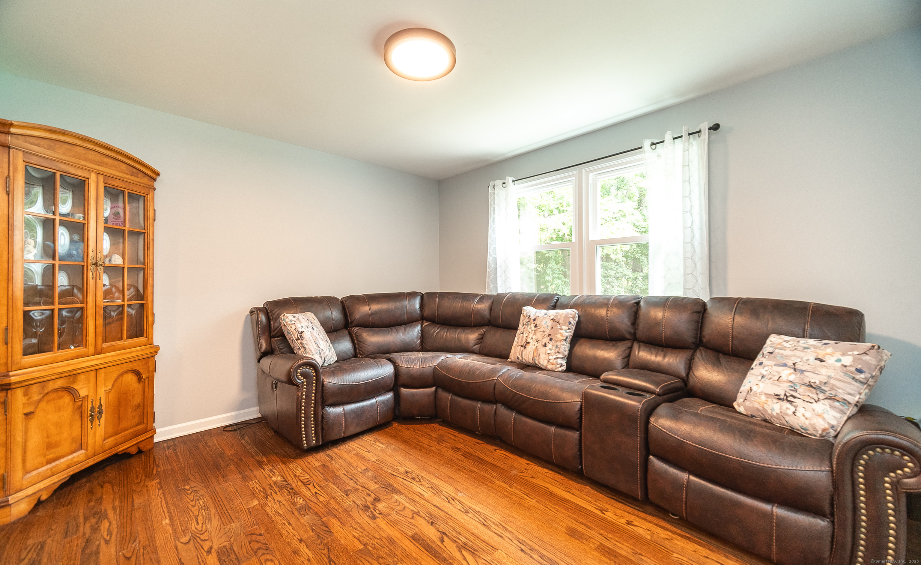 Clinton, Connecticut, 06413, United States, 3 Bedrooms Bedrooms, ,3 BathroomsBathrooms,Residential,For Sale,1939957