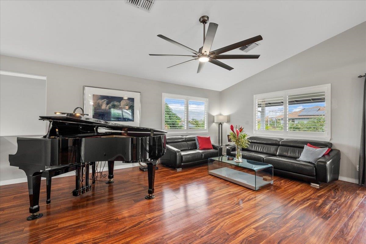 Kihei, Hawaii, 96753, United States, 4 Bedrooms Bedrooms, ,3 BathroomsBathrooms,Residential,For Sale,1989634