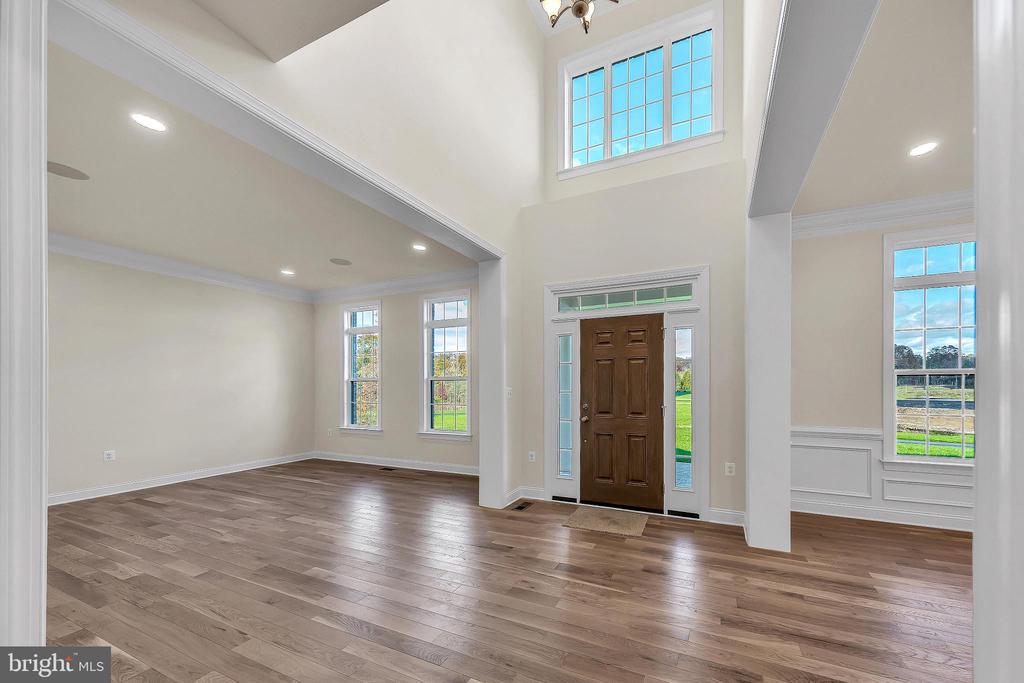 Oak Hill, Virginia, 20171, United States, 1 Bedroom Bedrooms, ,2 BathroomsBathrooms,Residential,For Sale,1984507