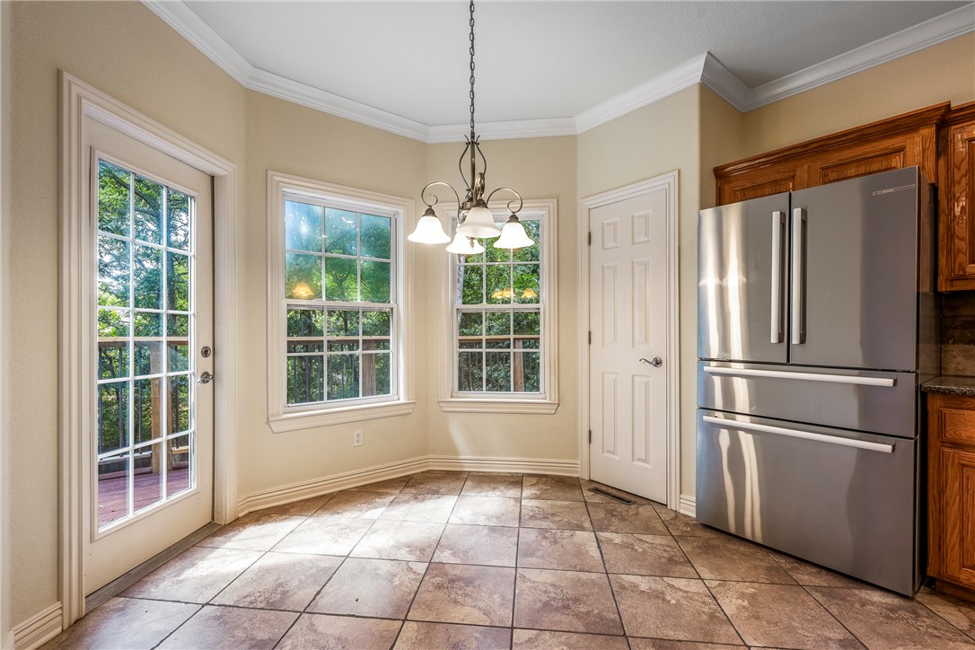 Bella Vista, Arkansas, 72714, United States, 4 Bedrooms Bedrooms, ,3 BathroomsBathrooms,Residential,For Sale,1916818