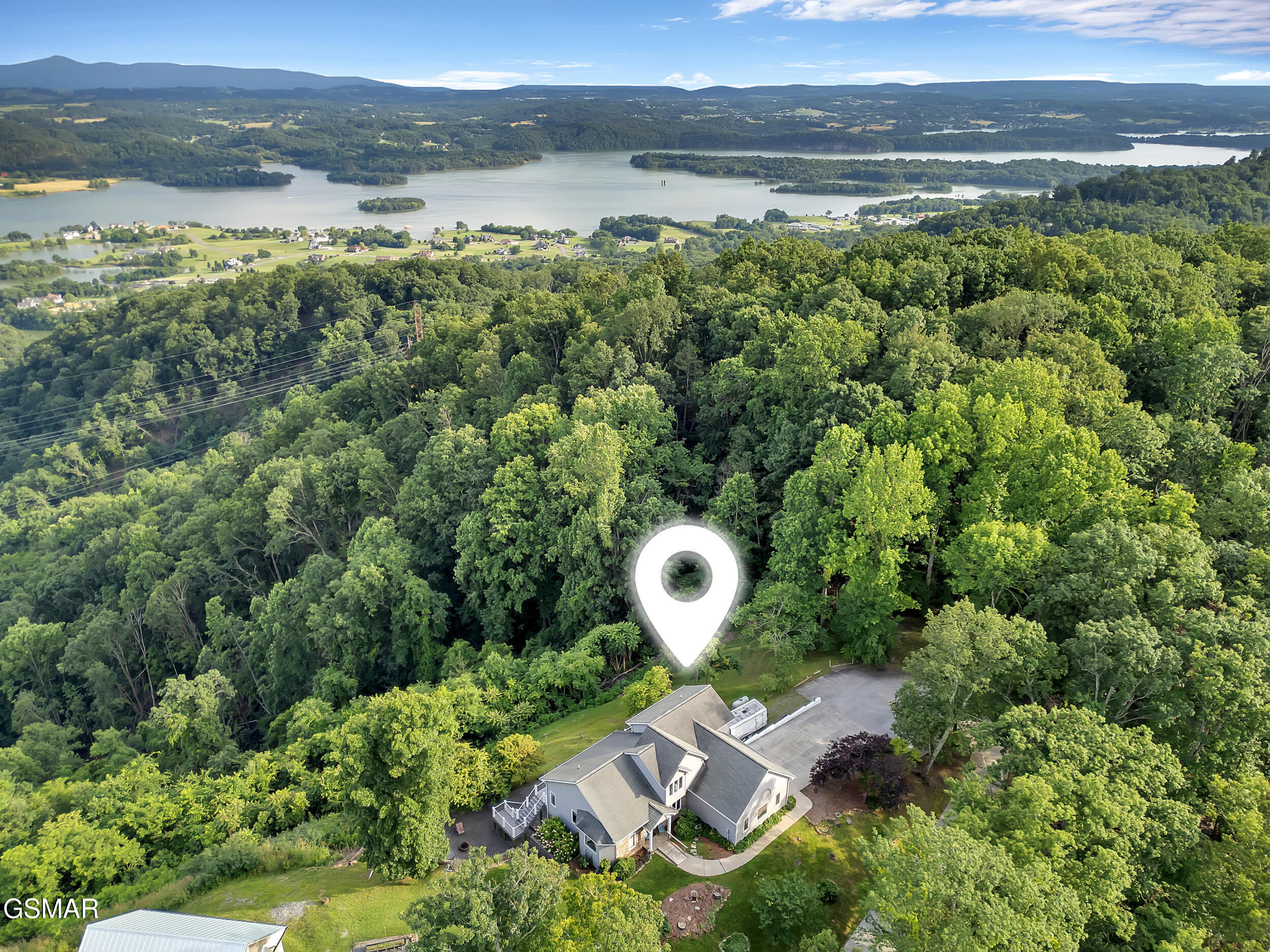 Mooresburg, Tennessee, 37811, United States, 2 Bedrooms Bedrooms, ,4 BathroomsBathrooms,Residential,For Sale,1861149