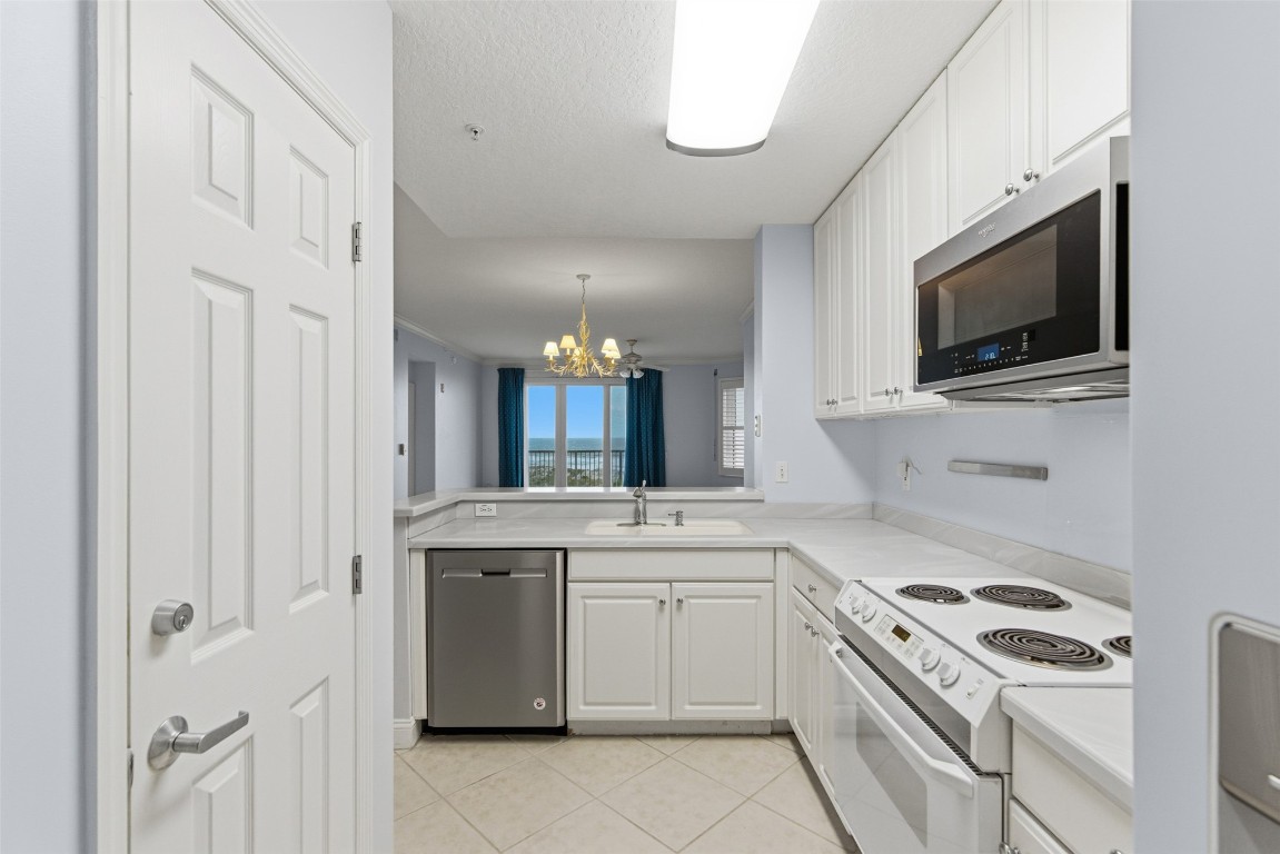 Fernandina Beach, Florida, 32034, United States, 2 Bedrooms Bedrooms, ,2 BathroomsBathrooms,Residential,For Sale,2000330