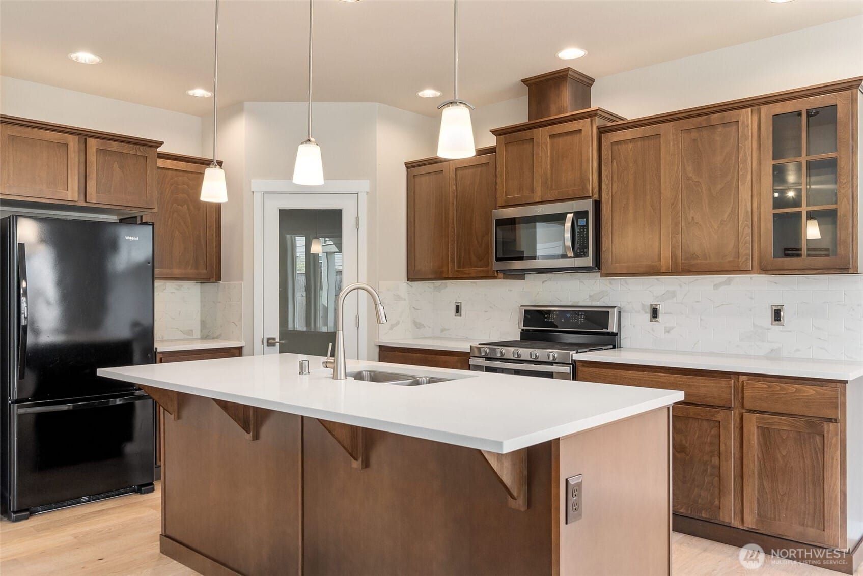 Tumwater, Washington, 98501, United States, 5 Bedrooms Bedrooms, ,4 BathroomsBathrooms,Residential,For Sale,1785194