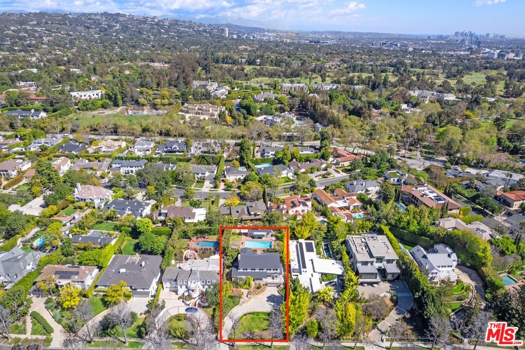 Los Angeles, California, 90024, United States, 6 Bedrooms Bedrooms, ,6 BathroomsBathrooms,Residential,For Sale,1925414