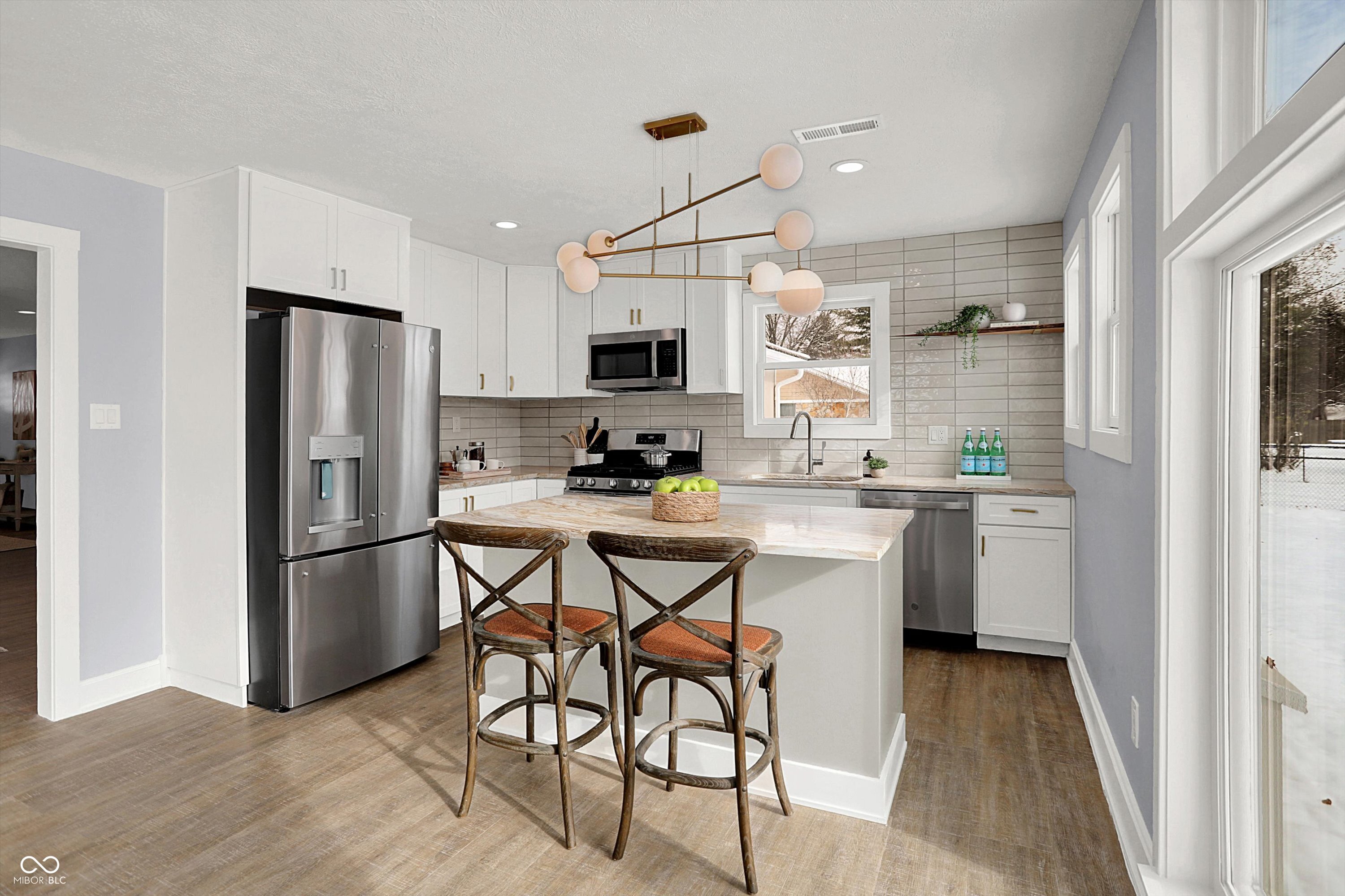 Zionsville, Indiana, 46077, United States, 3 Bedrooms Bedrooms, ,2 BathroomsBathrooms,Residential,For Sale,2001514