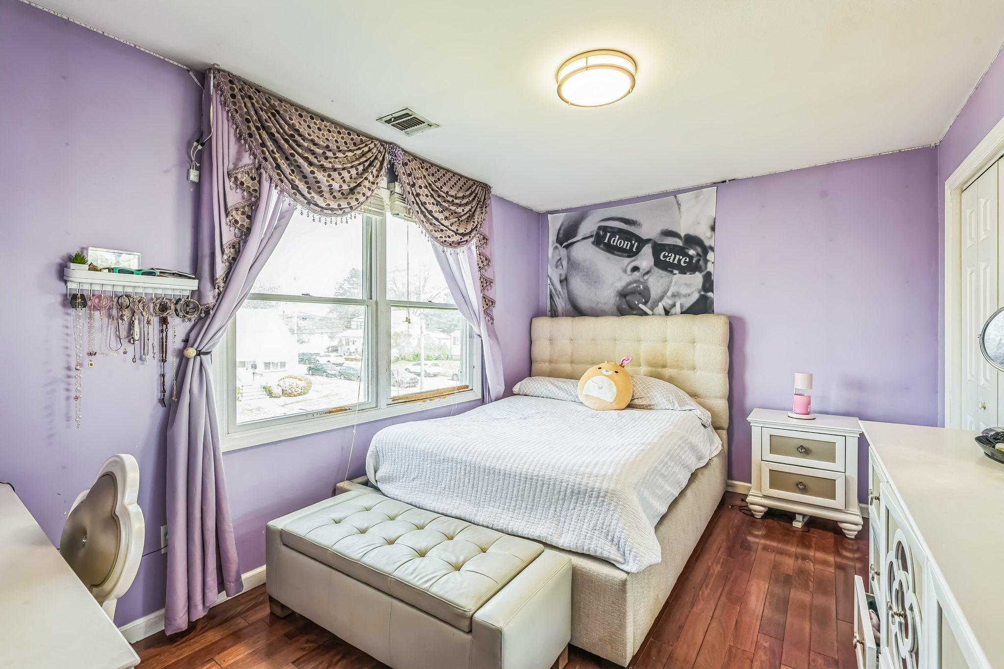 Elmwood Park, New Jersey, 07407, United States, 4 Bedrooms Bedrooms, ,3 BathroomsBathrooms,Residential,For Sale,1921760