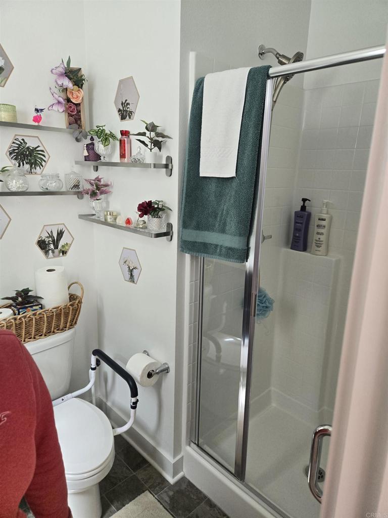 Simi Valley, California, 93065, United States, 2 Bedrooms Bedrooms, ,3 BathroomsBathrooms,Residential,For Sale,2040698
