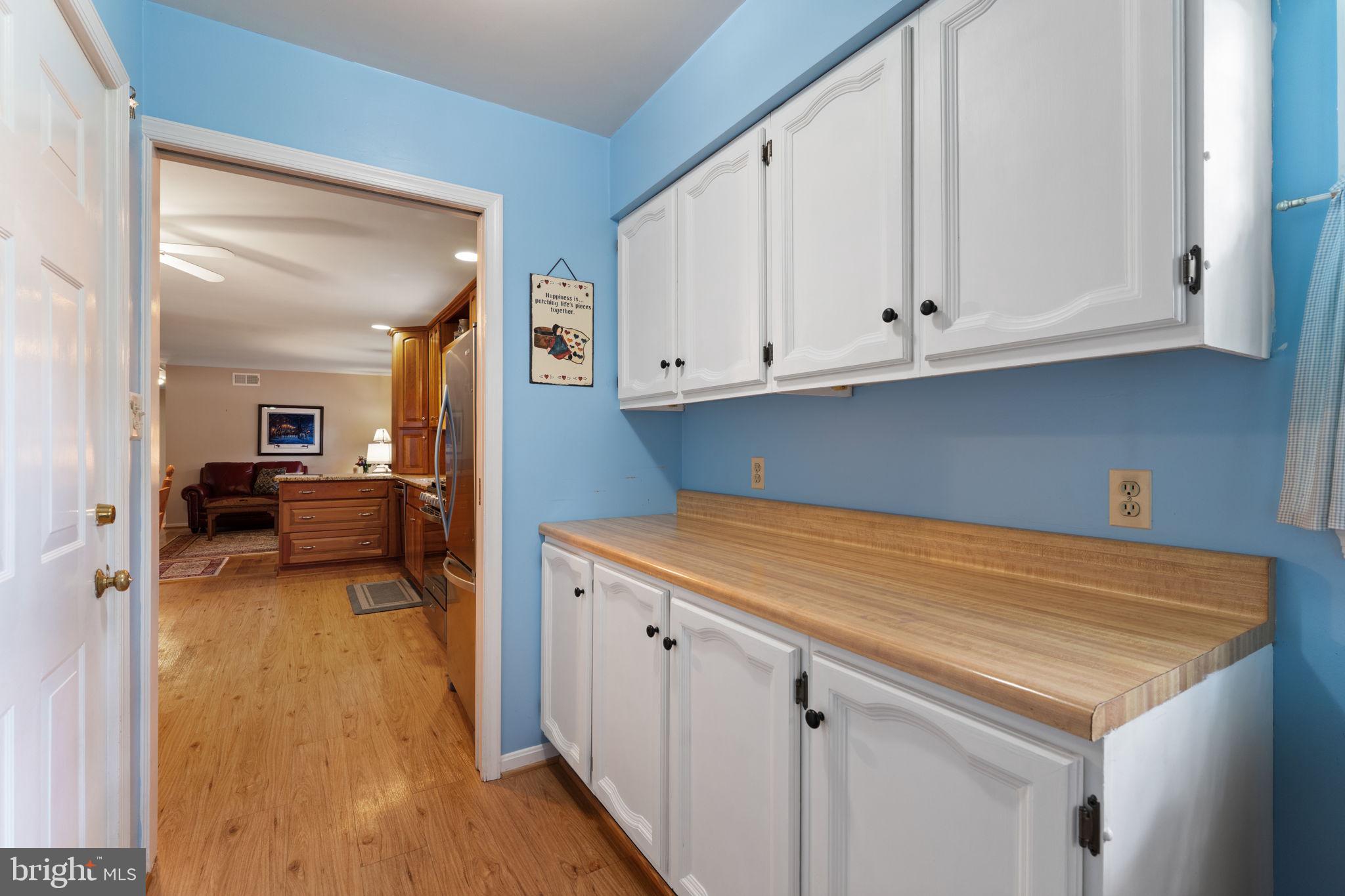 Marshall, Virginia, 20115, United States, 3 Bedrooms Bedrooms, ,2 BathroomsBathrooms,Residential,For Sale,1937903