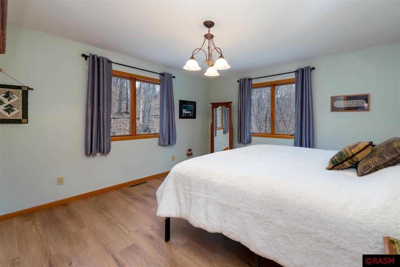 Mankato, Minnesota, 56001, United States, 4 Bedrooms Bedrooms, ,3 BathroomsBathrooms,Residential,For Sale,1841508