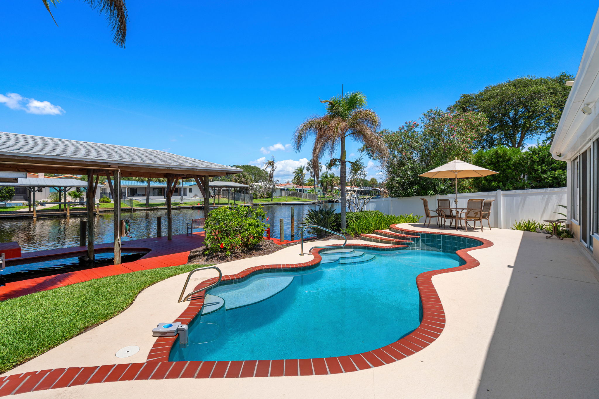  27 Westview Lane, Cocoa Beach, FL, 32931 - 物件實景