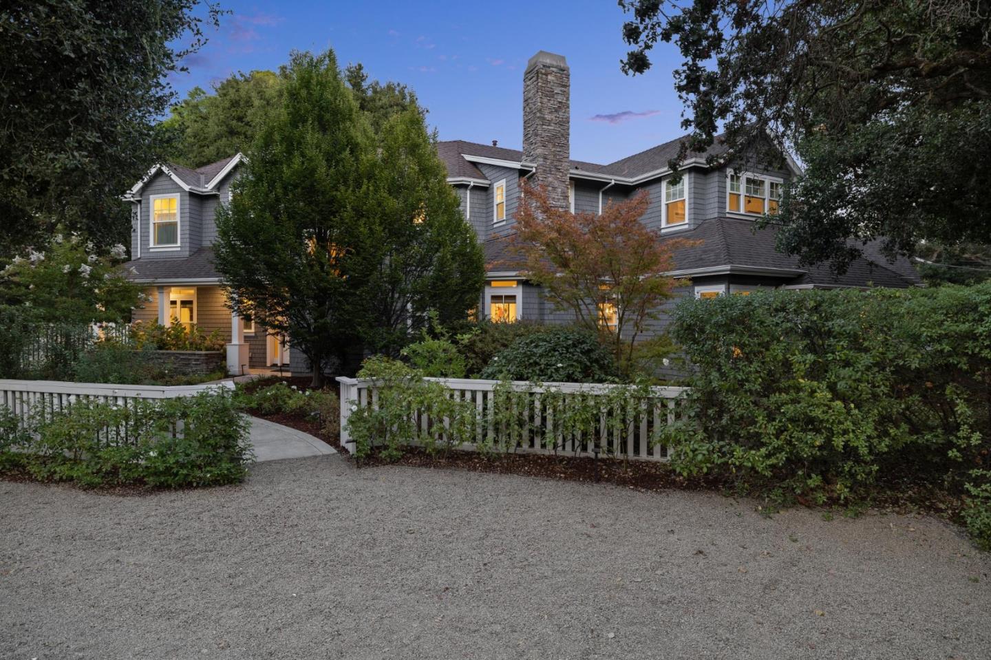 Menlo Park, California, 94025, United States, 6 Bedrooms Bedrooms, ,6 BathroomsBathrooms,Residential,For Sale,1939907