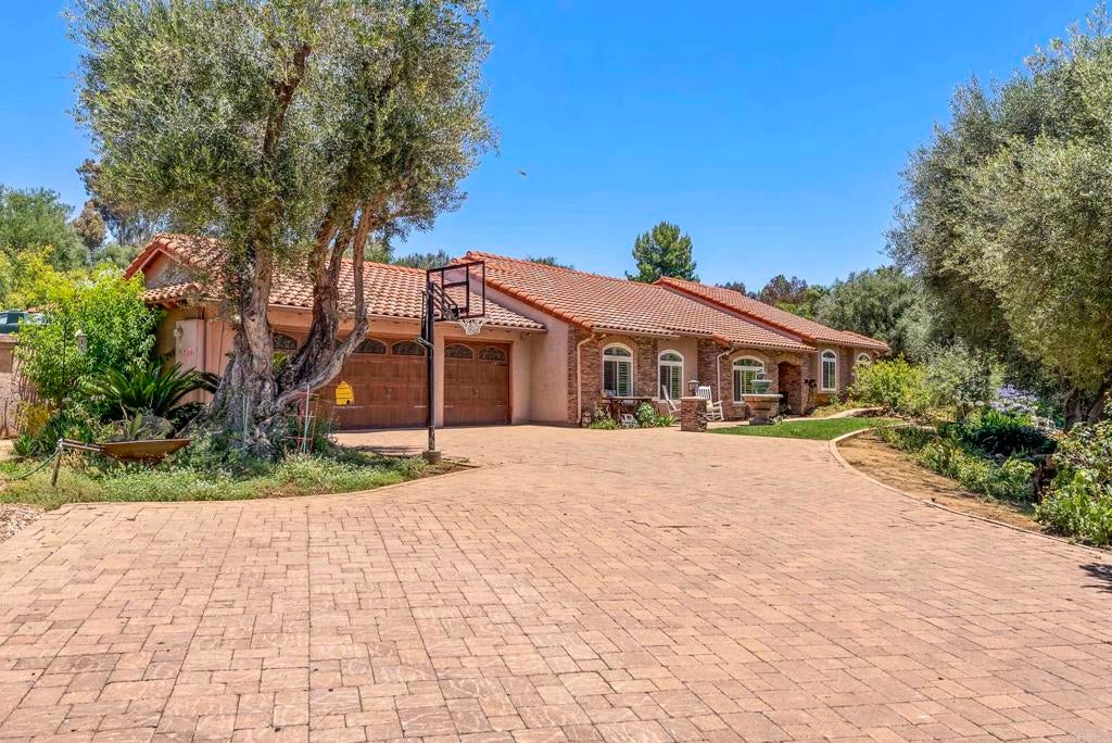 Shaylene Way, Alpine, CA 91901