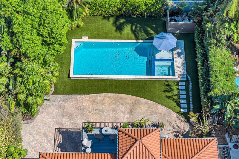 Fort Lauderdale, Florida, 33304, United States, 3 Bedrooms Bedrooms, ,3 BathroomsBathrooms,Residential,For Sale,1985546