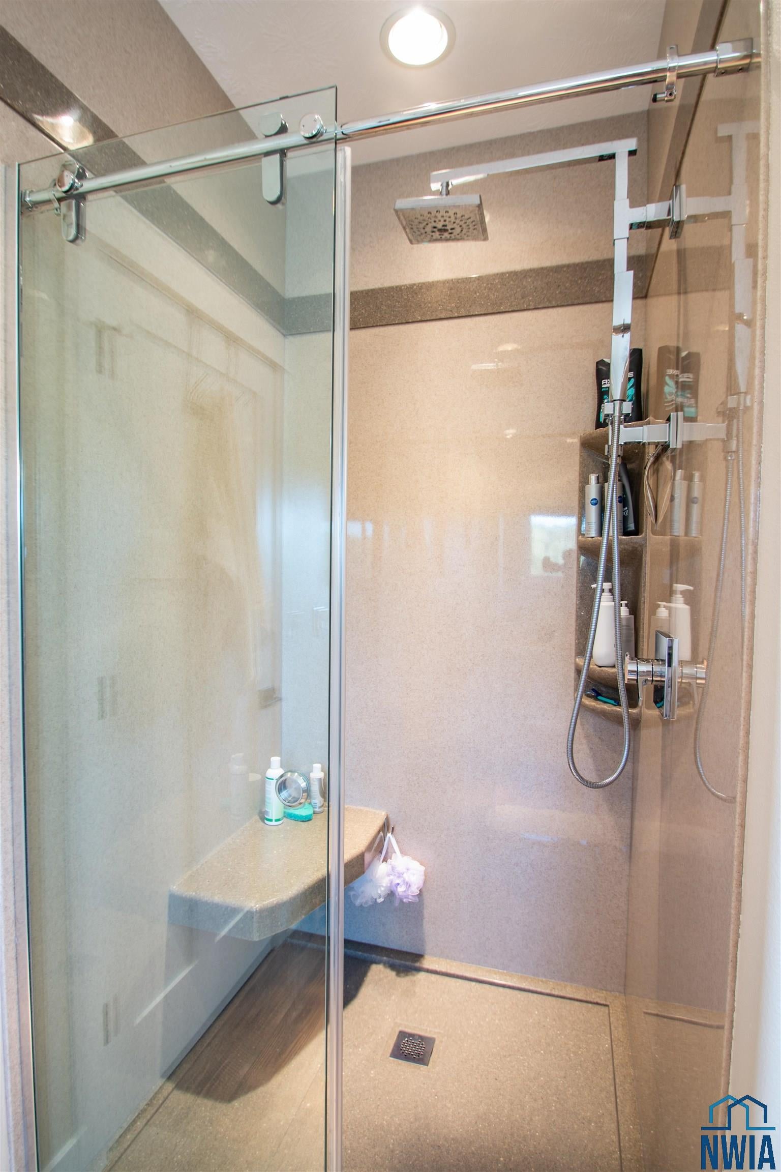 McCook Lake, South Dakota, 57049, United States, 3 Bedrooms Bedrooms, ,4 BathroomsBathrooms,Residential,For Sale,1974954