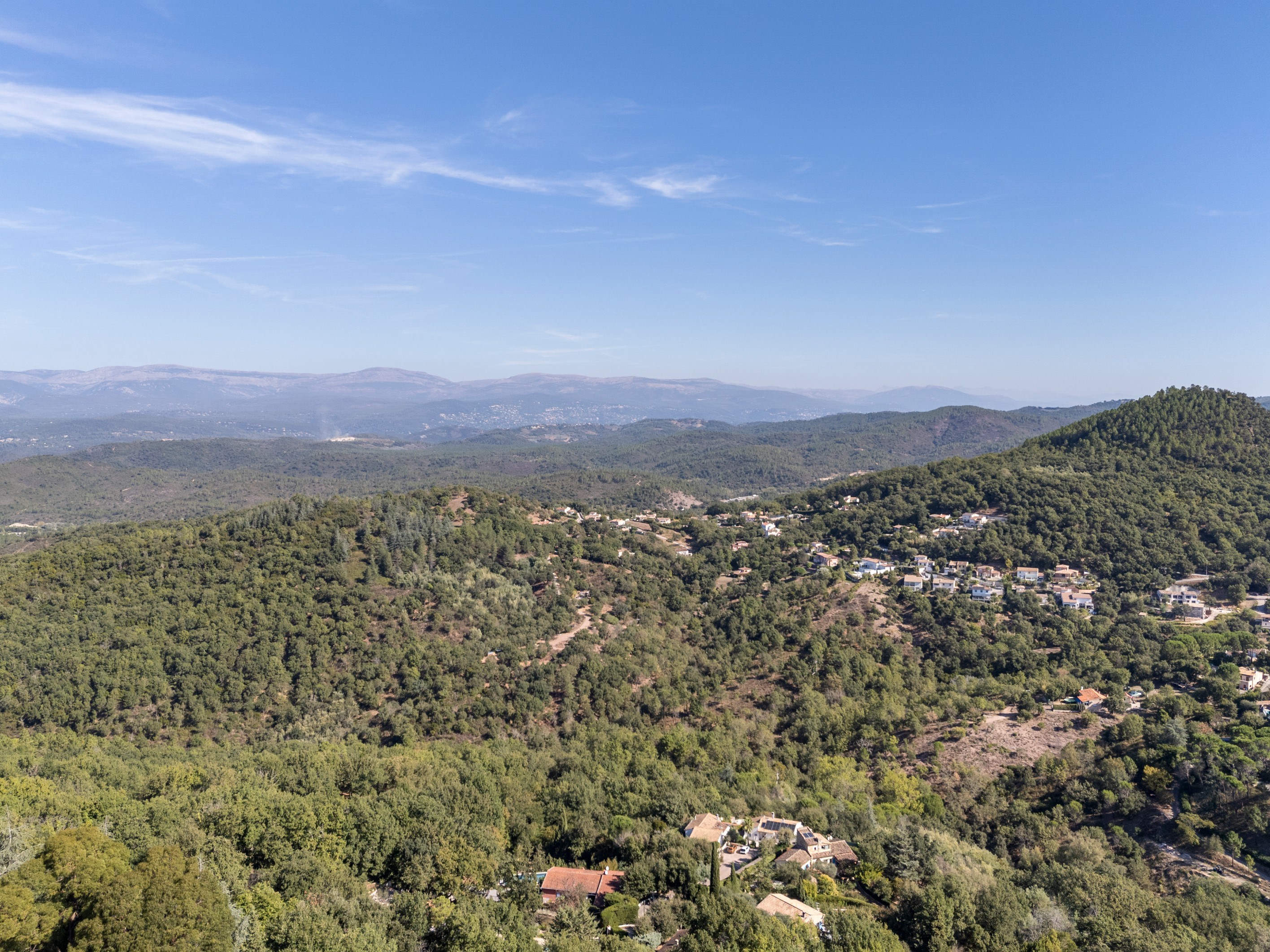 Villa for sale in Adrets-de-l’Estérel with sea view and pool, French Riviera - 物件實景