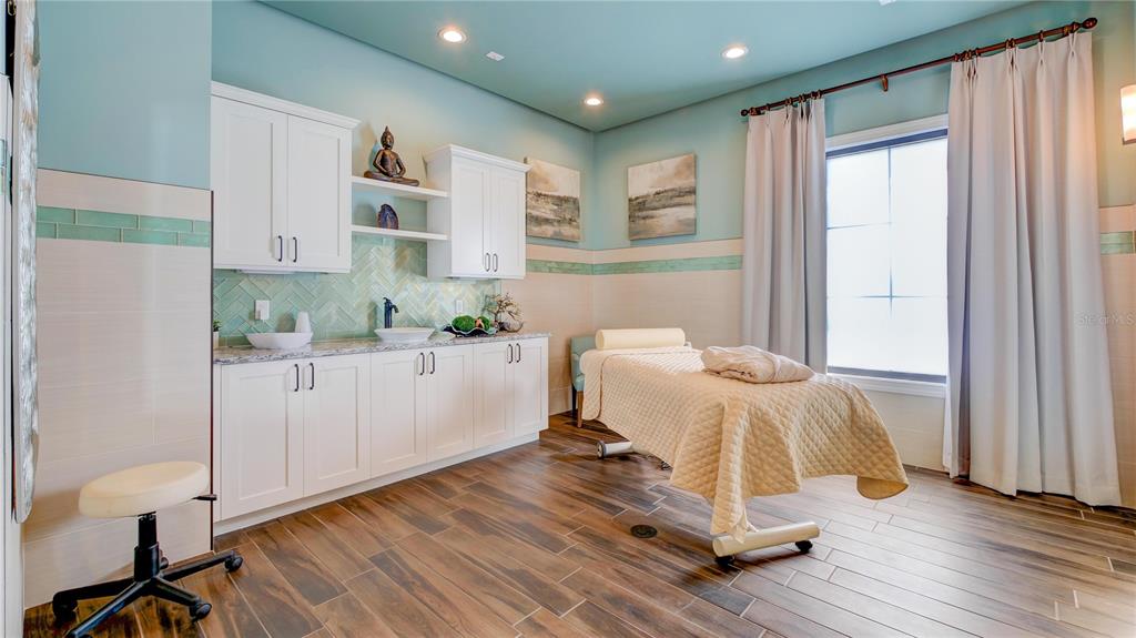 Palmetto, Florida, 34221, United States, 3 Bedrooms Bedrooms, ,2 BathroomsBathrooms,Residential,For Sale,1901922