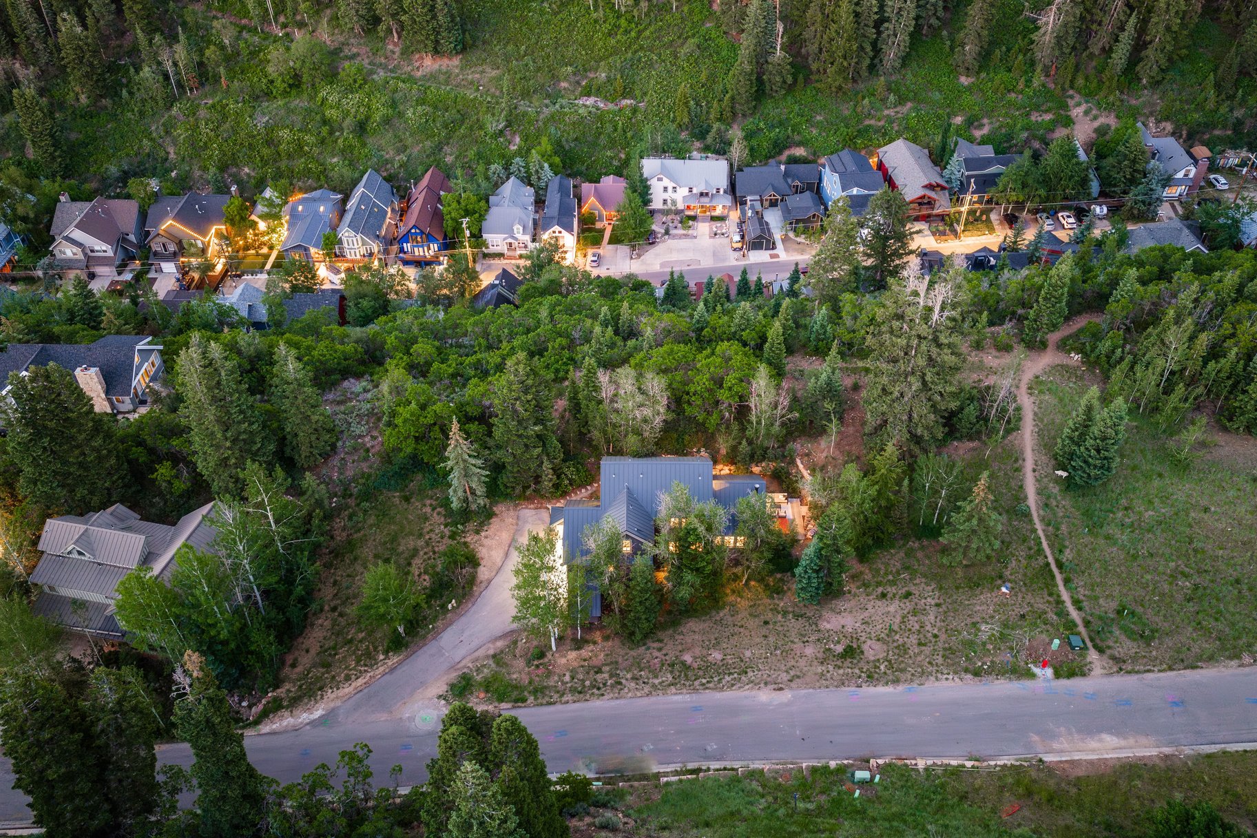  Old Town Opportunity Perched above Daly Canyon and Main Street - 物件實景