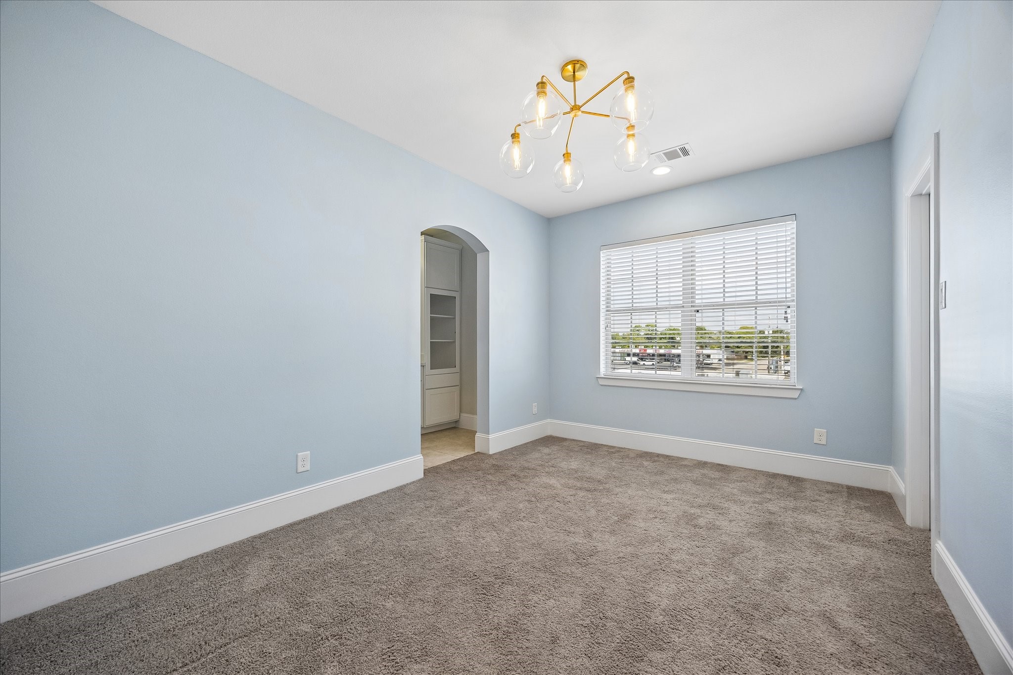  8306 Ginger Oak Street - 物件實景