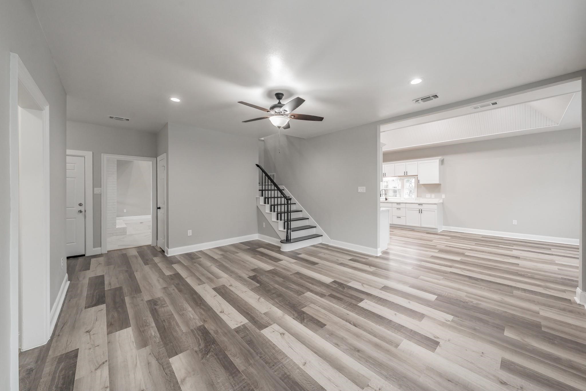 Arlington, Texas, 76013, United States, 4 Bedrooms Bedrooms, ,6 BathroomsBathrooms,Residential,For Sale,1787448
