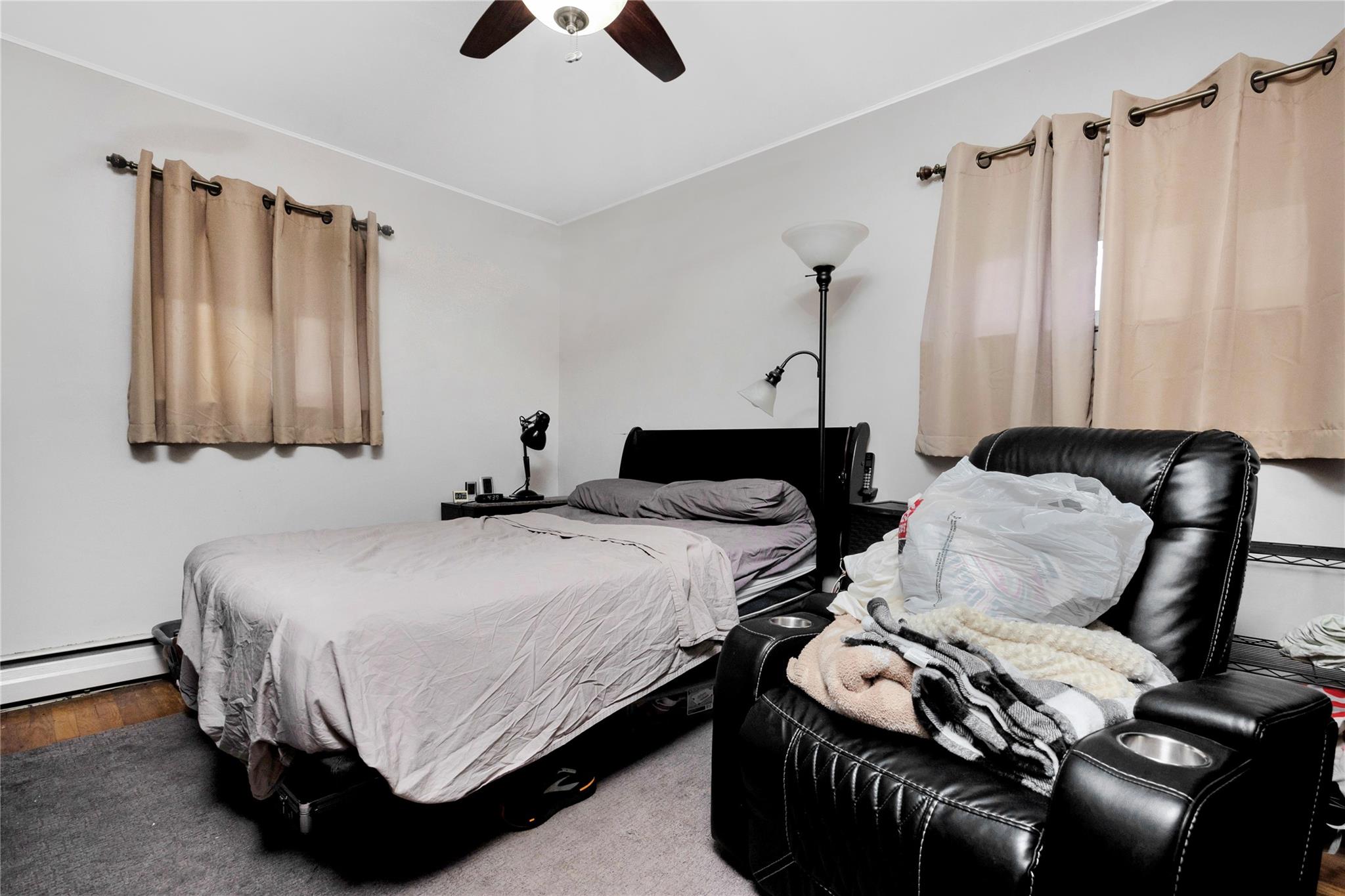 Farmingdale, New York, 11735, United States, 3 Bedrooms Bedrooms, ,2 BathroomsBathrooms,Residential,For Sale,1793248