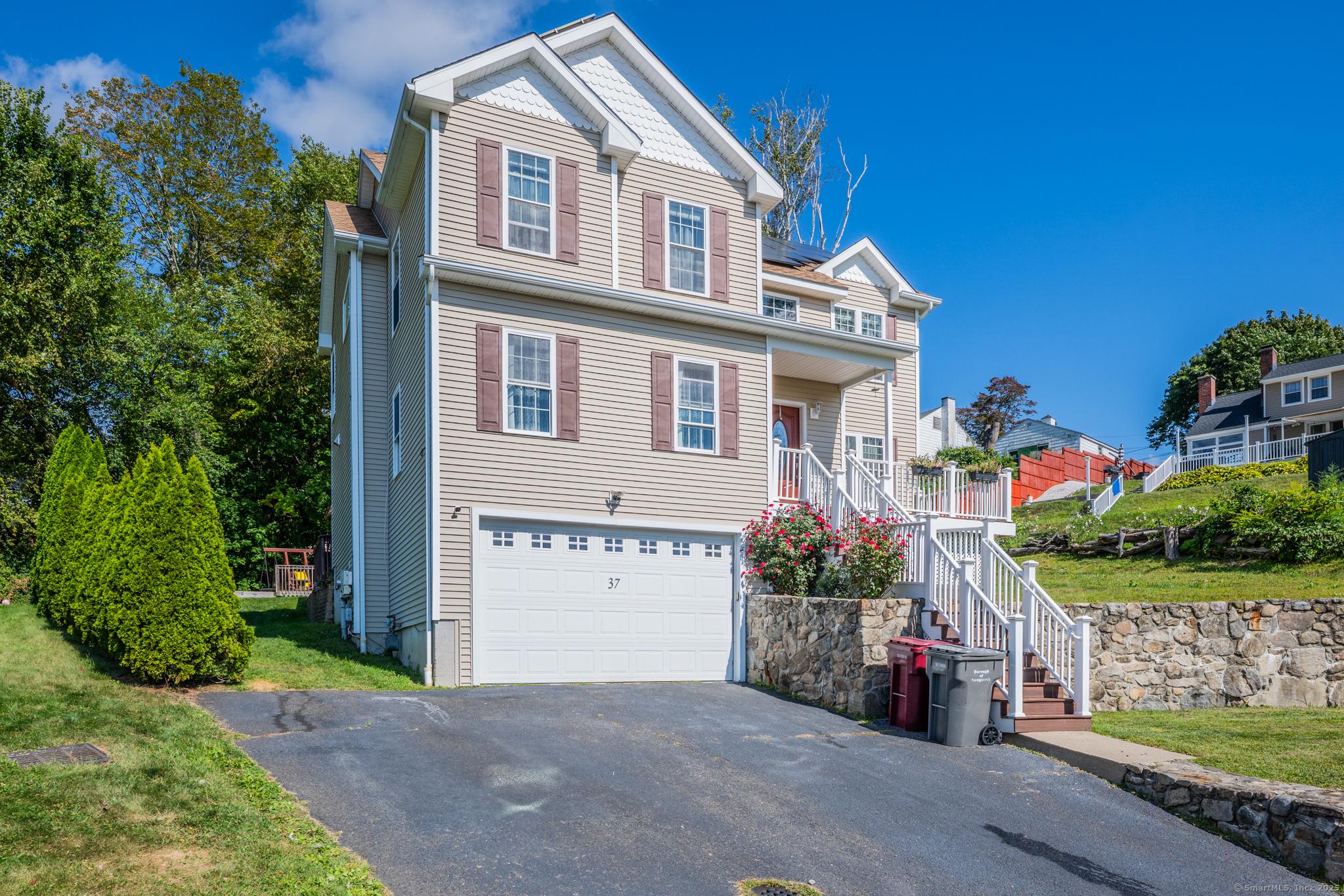 Naugatuck, Connecticut, 06770, United States, 4 Bedrooms Bedrooms, ,3 BathroomsBathrooms,Residential,For Sale,1937720