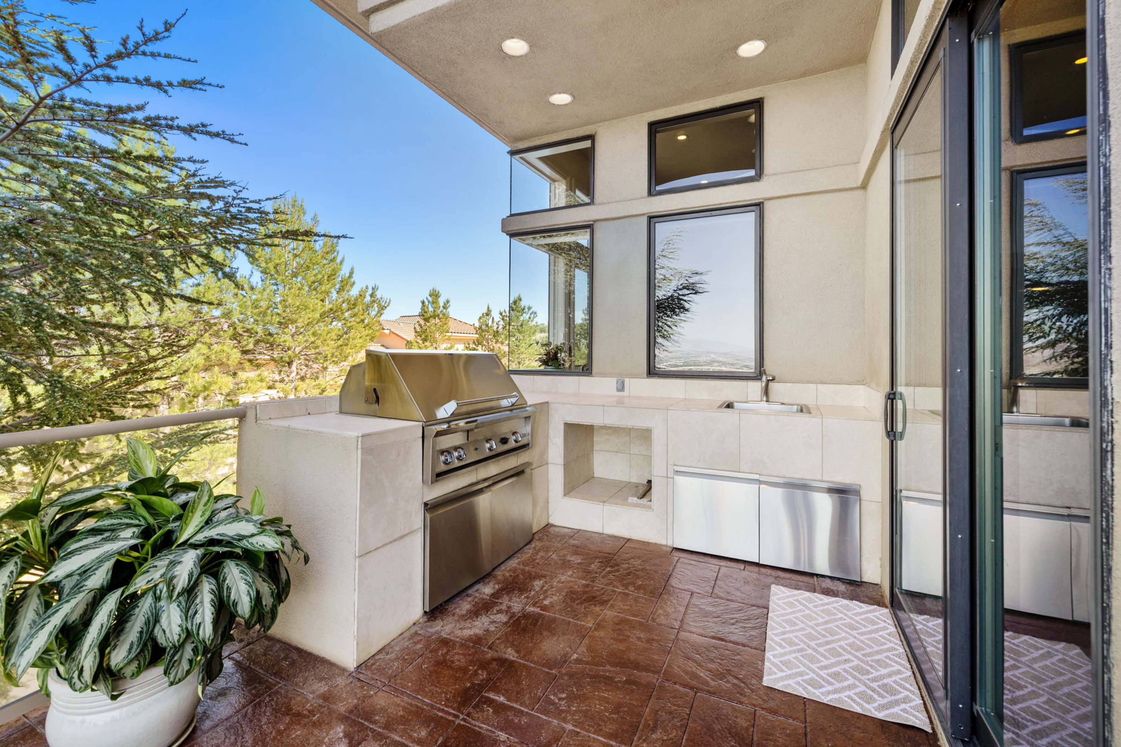  Stunning Custom Home with Breathtaking Views in Reno - 物件實景