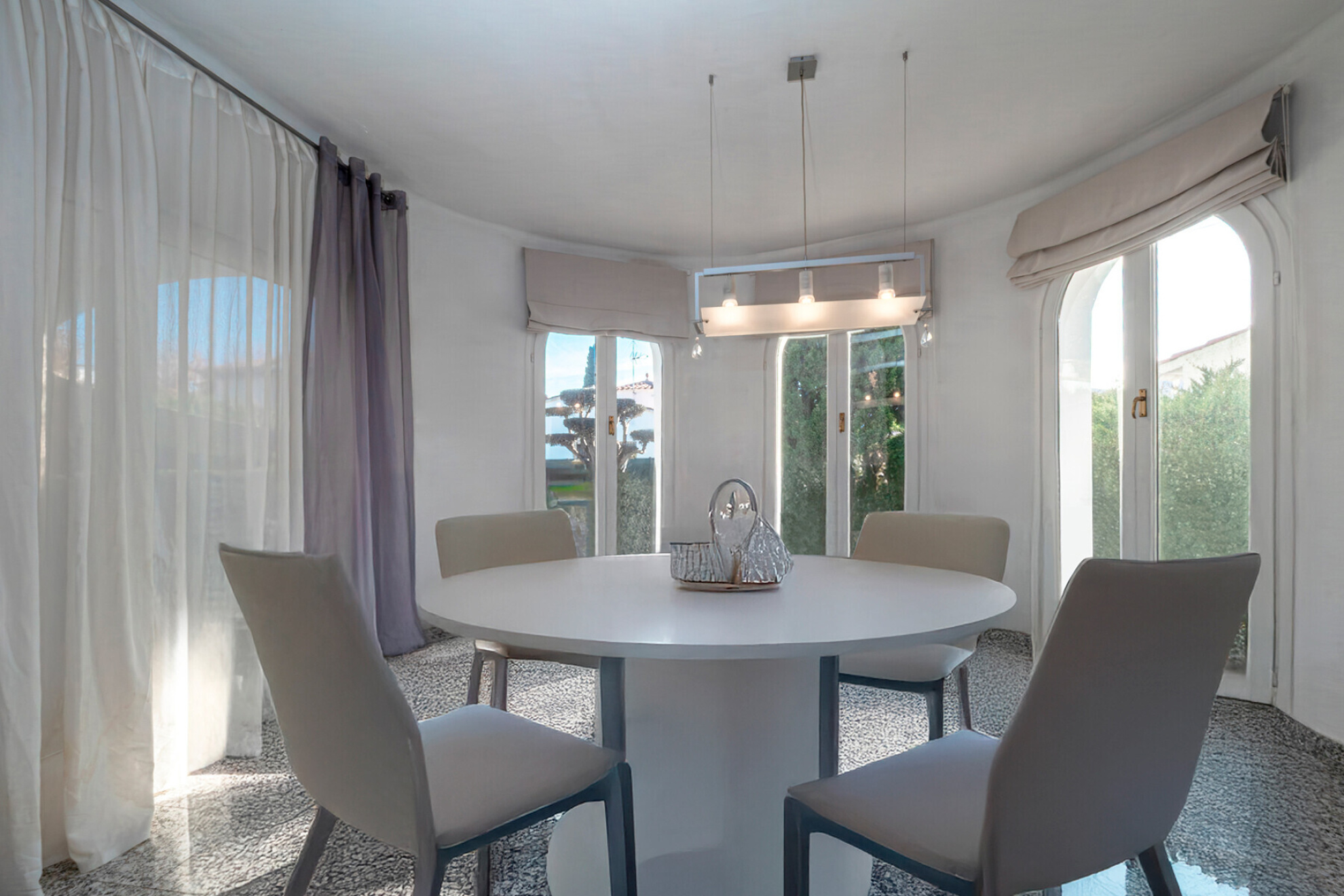  Exclusive Mediterranean Villa in Prime Empuriabrava Location - 物件實景