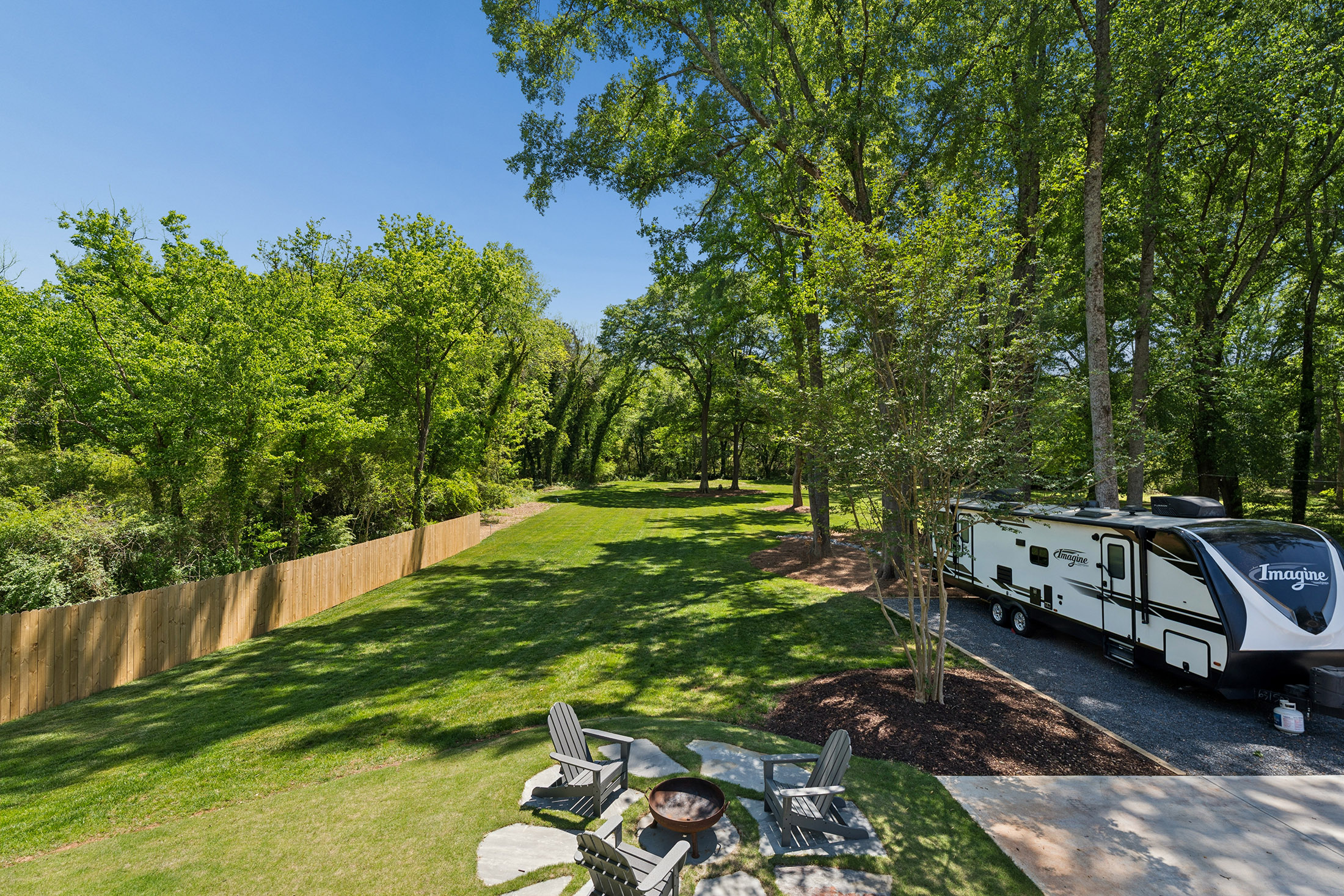  Completely Renovated with an Incredible Backyard, Close to Smyrna Village - 物件實景