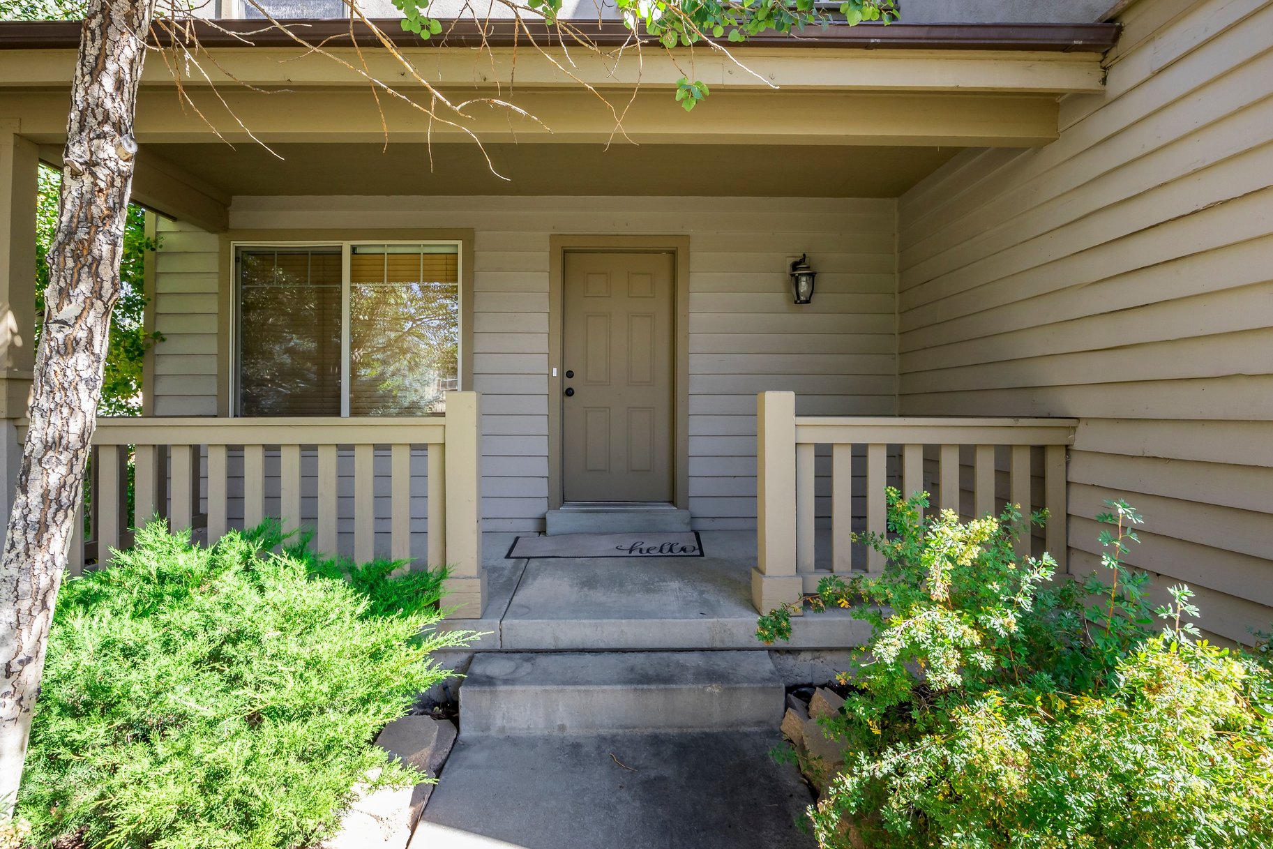  Updated Cul-de-sac Living Steps From Round Valley Trails - 物件實景