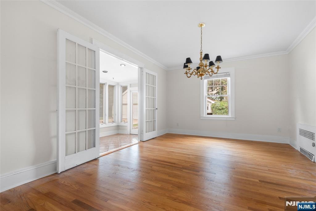 Rutherford, New Jersey, 07070, United States, 4 Bedrooms Bedrooms, ,2 BathroomsBathrooms,Residential,For Sale,1901236